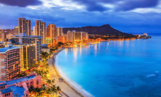 TEXAWAIIAN LUXURY COUPLES ADVENTURE - HAWAII SURF | SAIL | SADDLE